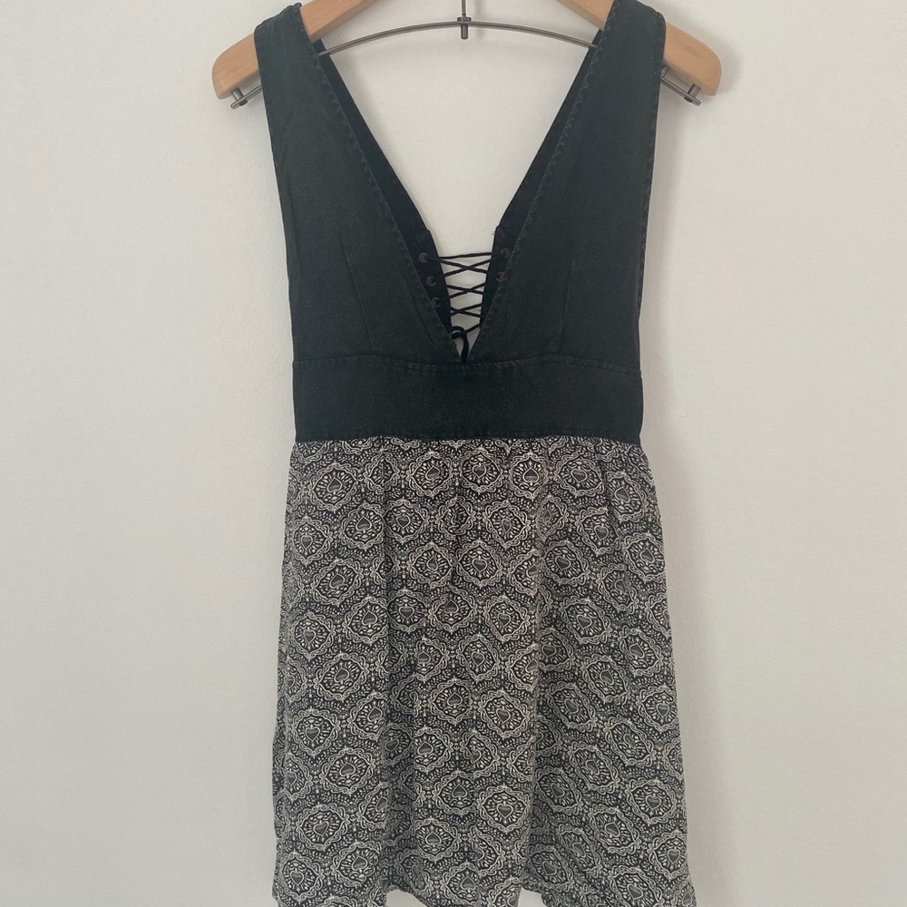 En Creme Black Tribal Print Back Tie Mini Dress